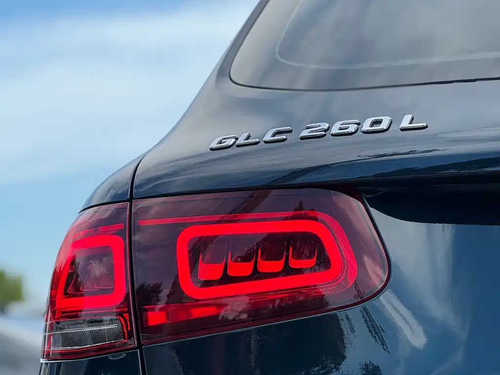 Mercedes-Benz GLC — миниатюра 10