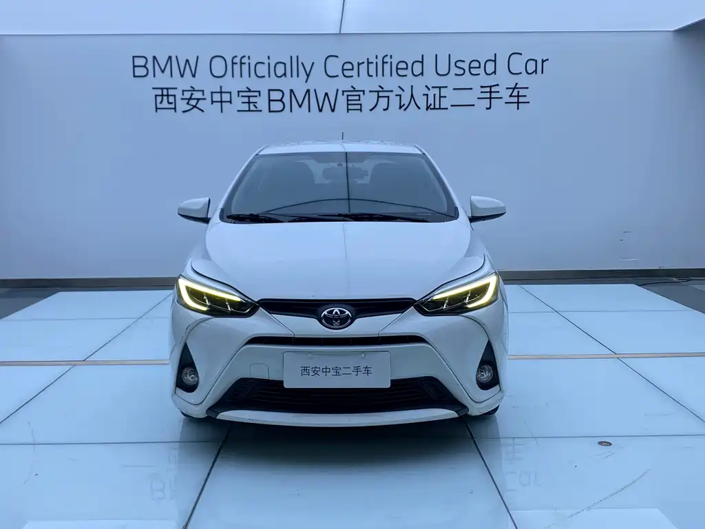 Toyota Yaris L — миниатюра 2
