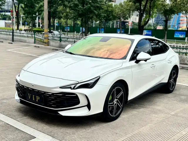 2023 MG MG7