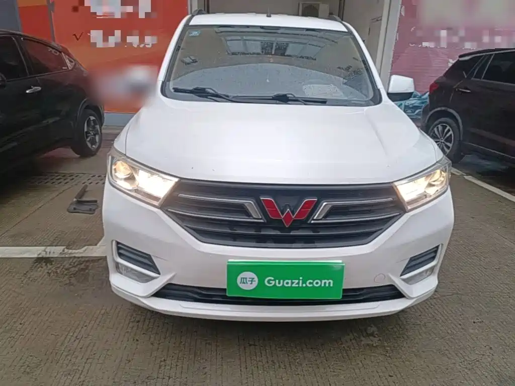 Wuling Hongguang — миниатюра 3