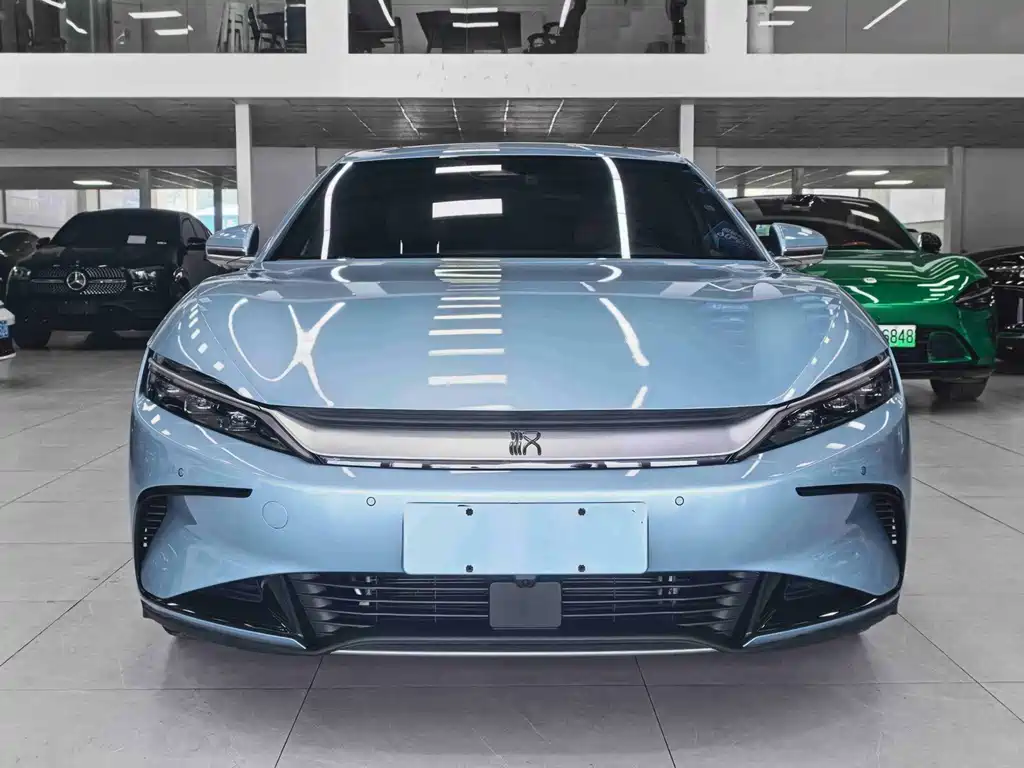 BYD Han — миниатюра 2