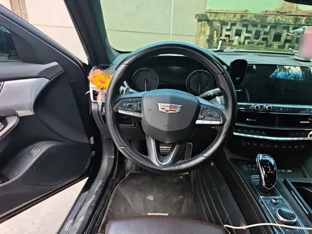 Cadillac CT5 — миниатюра 13
