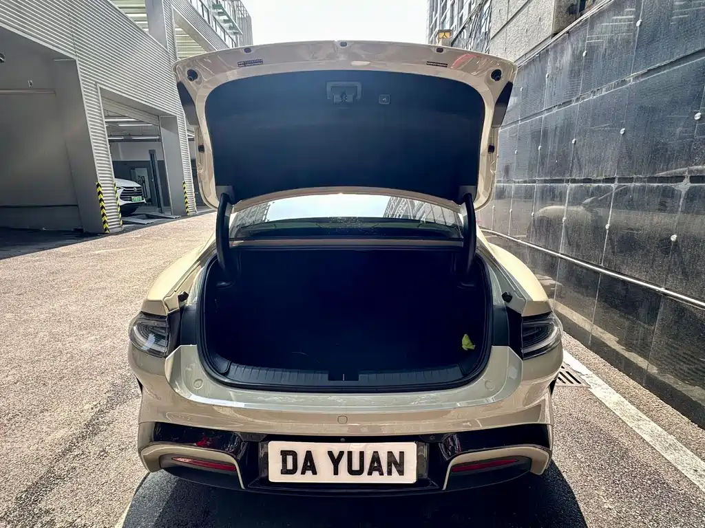 XIAOMI CAR XIAOMI SU7