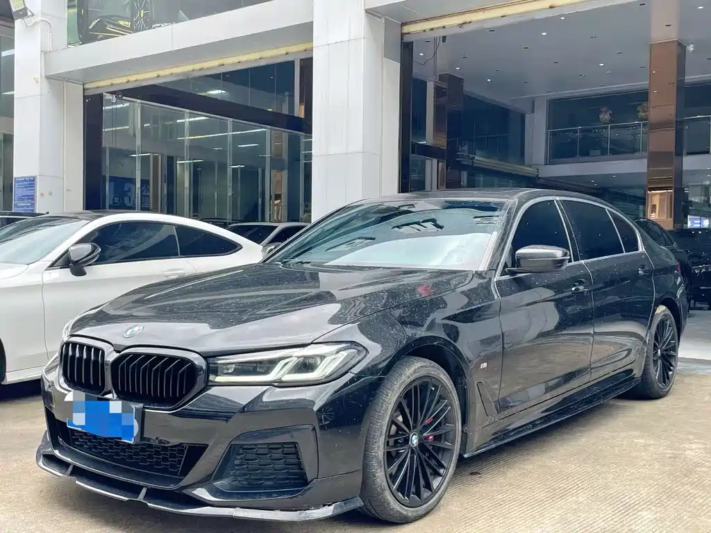 BMW 5 Series 2023