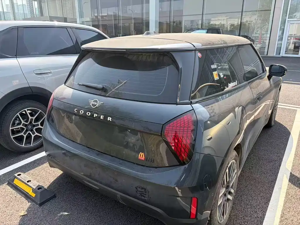 MINI MINI COOPER EV — миниатюра 9