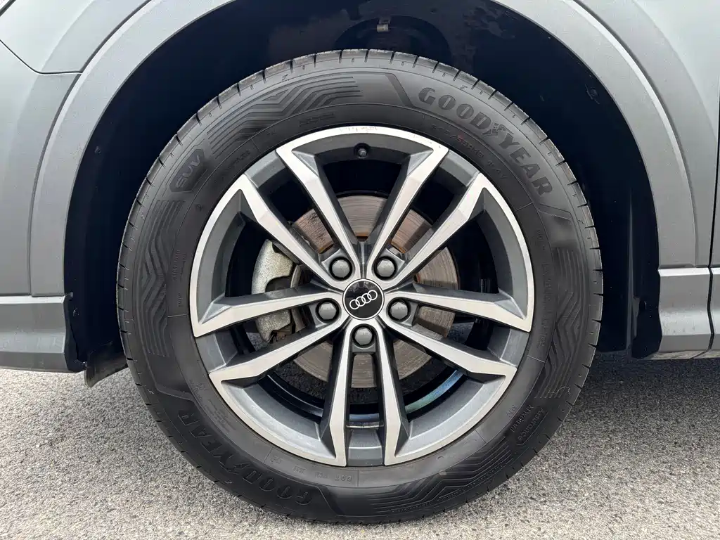 Audi Q3 2022 35 TFSI