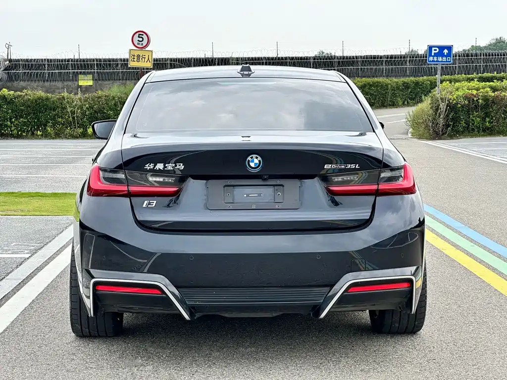 BMW i3 — миниатюра 6
