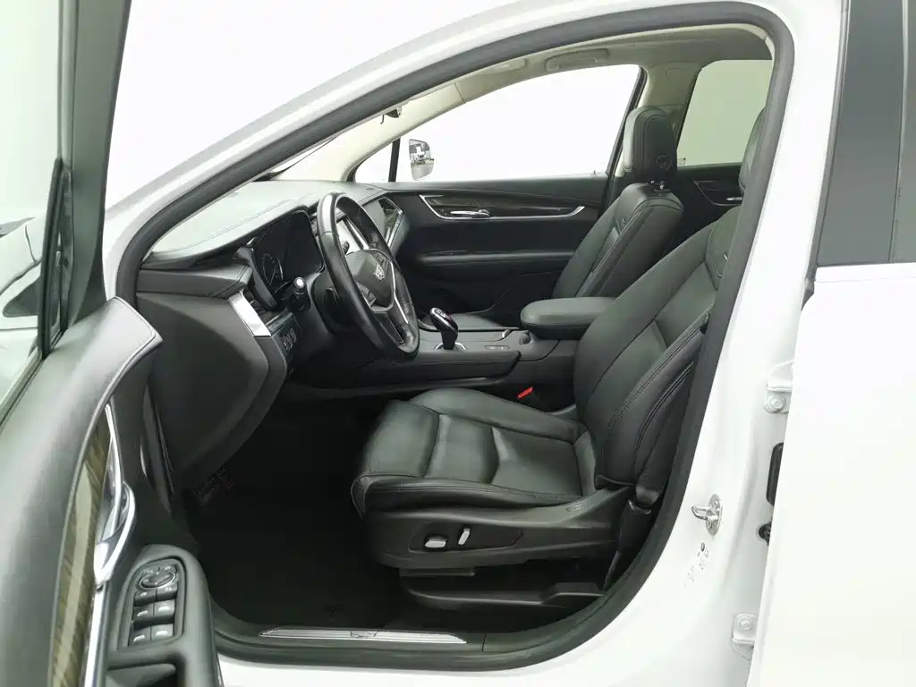 Cadillac XT5 — миниатюра 10