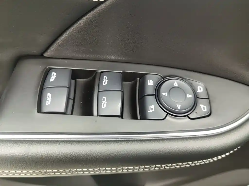 Buick Envision S — миниатюра 9