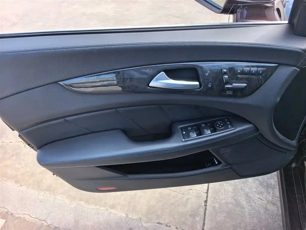Mercedes-Benz CLS 2012 CLS 300 CGI