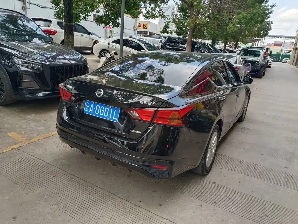 Nissan Teana — миниатюра 16