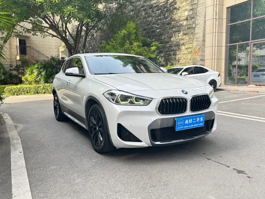 BMW X2 2021 sDrive25i M
