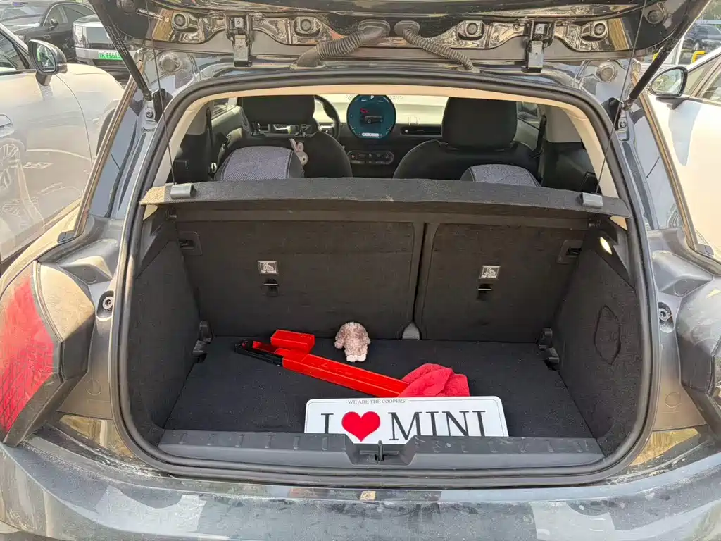 MINI MINI COOPER EV — миниатюра 7