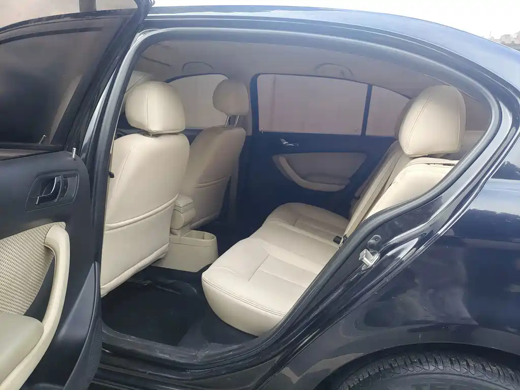 Volkswagen Lavida — миниатюра 5