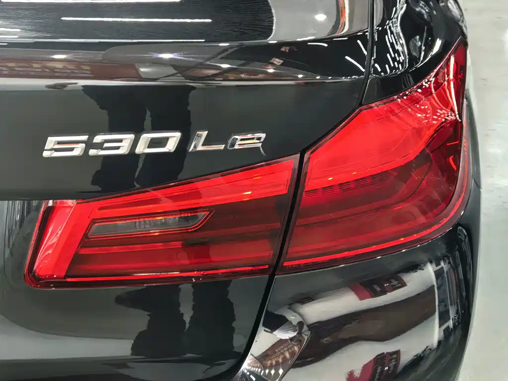 BMW 5 Series New Energy — миниатюра 16