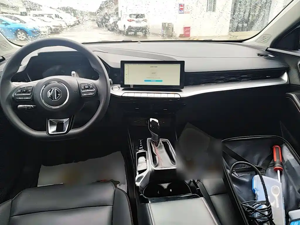 MG MG5 — миниатюра 10