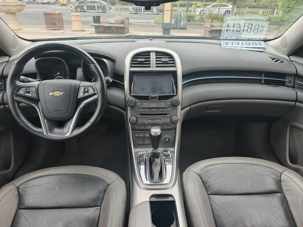 Chevrolet Malibu — миниатюра 10