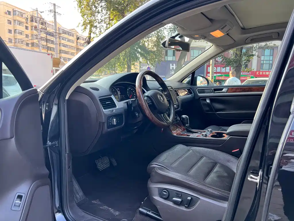 Volkswagen Touareg — миниатюра 7
