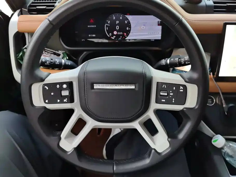 Land Rover Defender — миниатюра 15