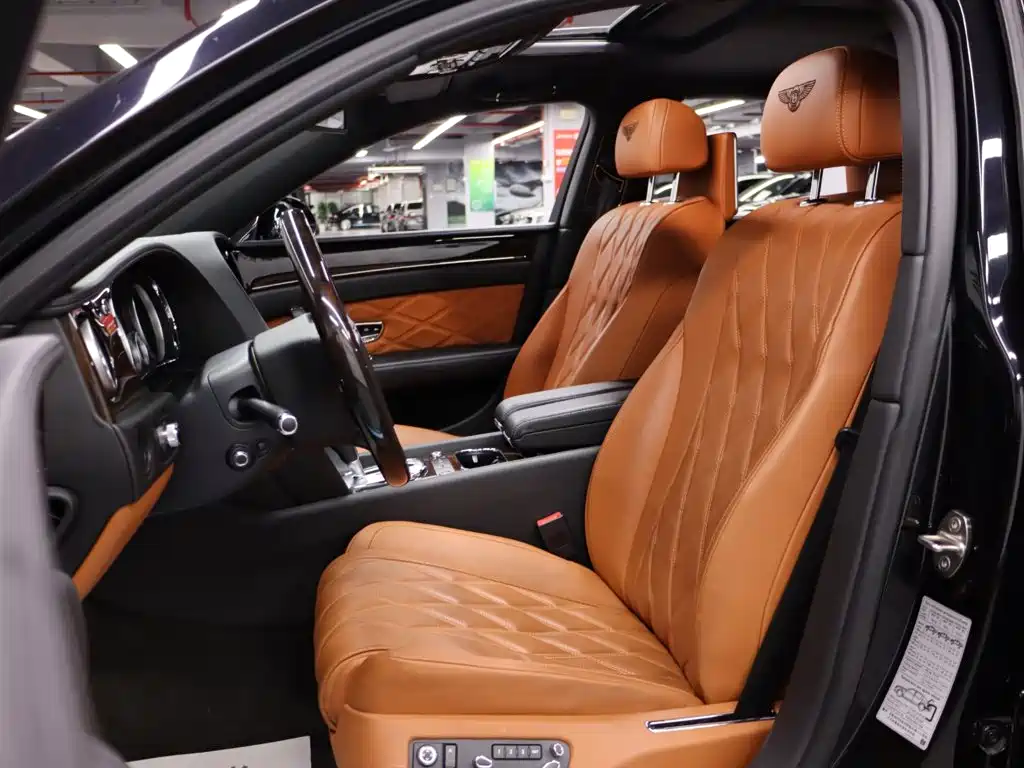 Bentley Flying Spur — миниатюра 5