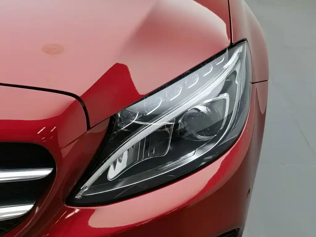 Mercedes-Benz C-Class — миниатюра 7