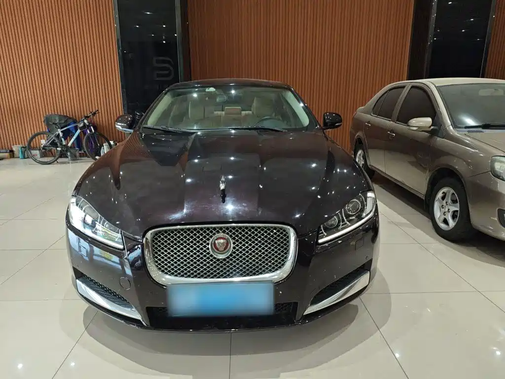Jaguar XF — миниатюра 3
