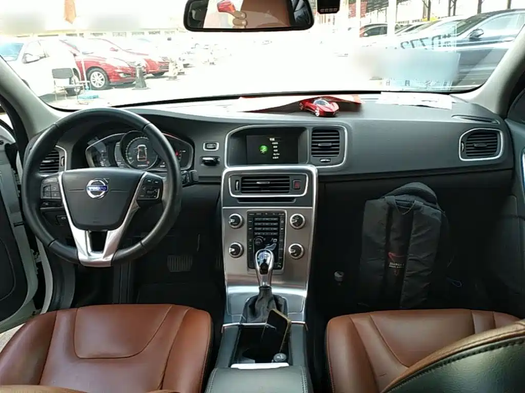 Volvo S60 — миниатюра 10