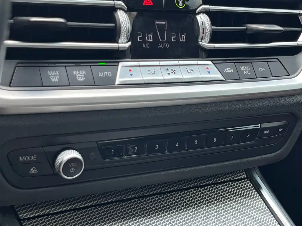 BMW 3 Series — миниатюра 15