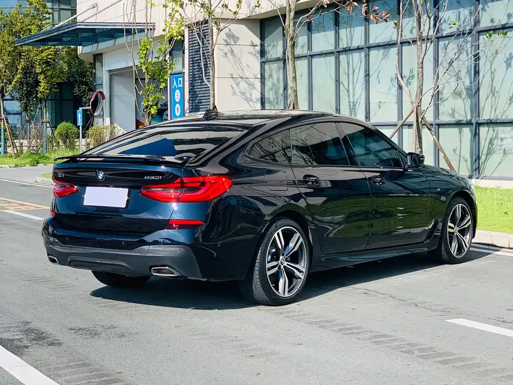 BMW 6 Series GT — миниатюра 11