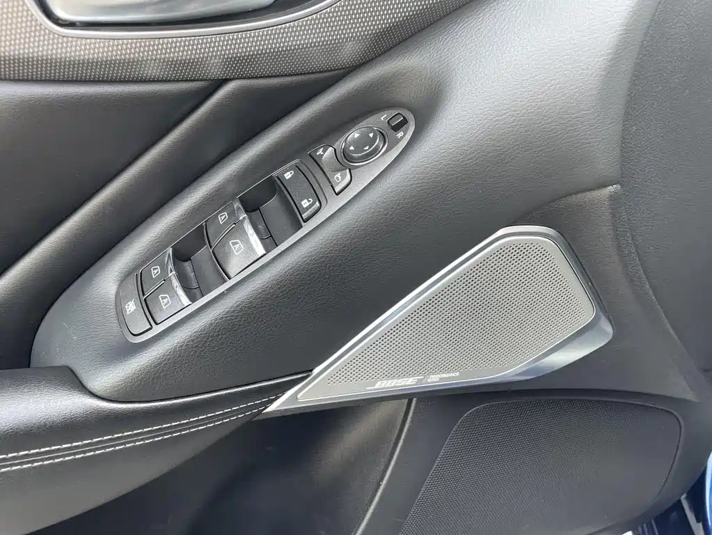 Infiniti Q50L — миниатюра 12