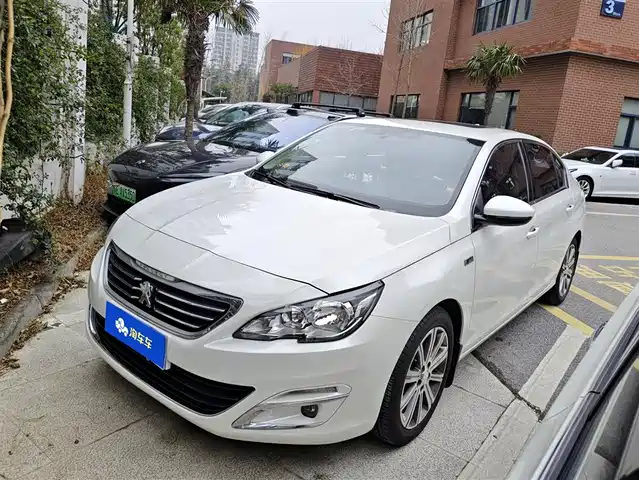 PEUGEOT 408 2017