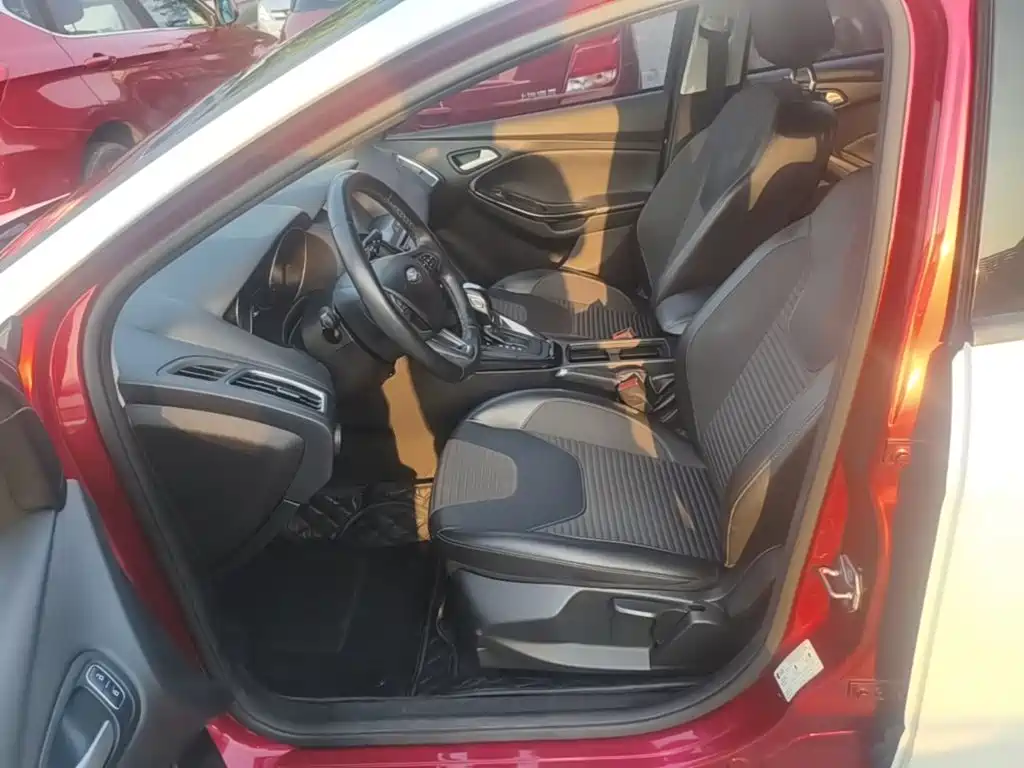 Ford Focus — миниатюра 15