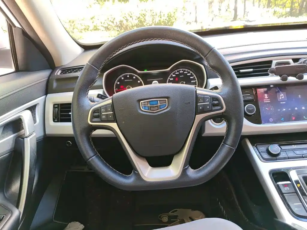 Geely Boyue — миниатюра 11
