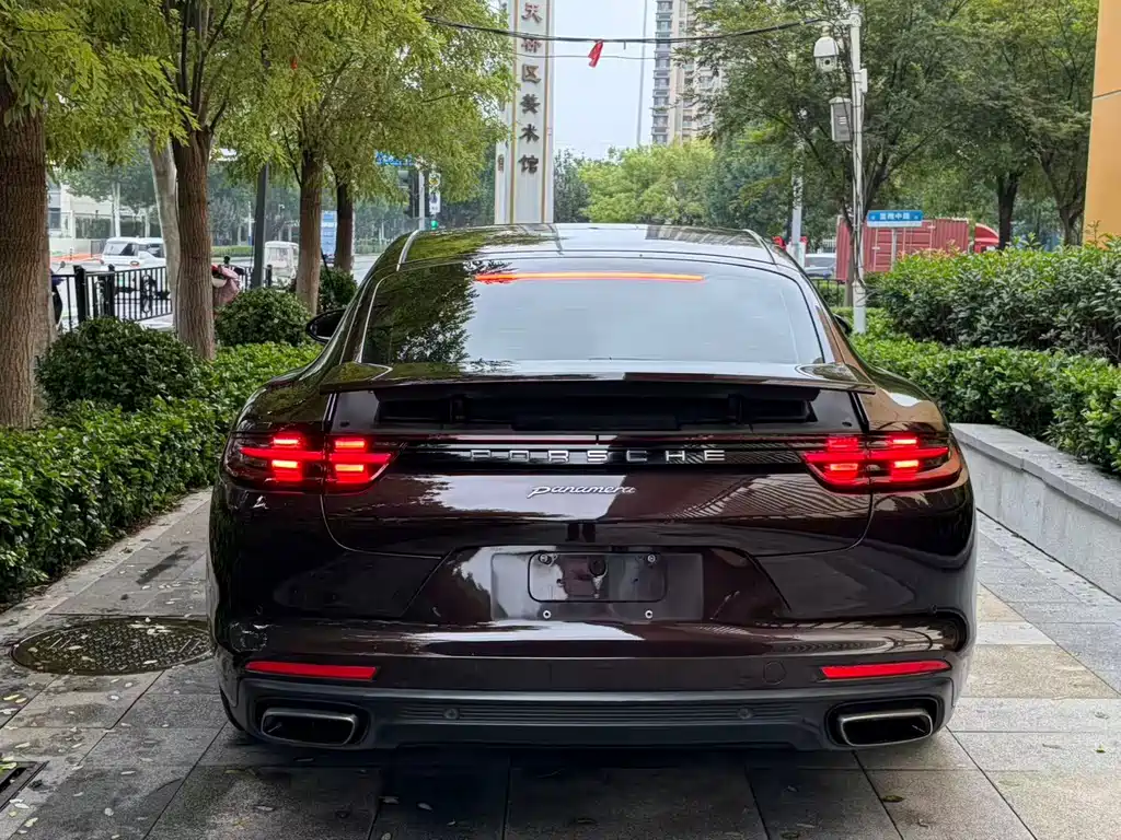 Porsche Panamera — миниатюра 10