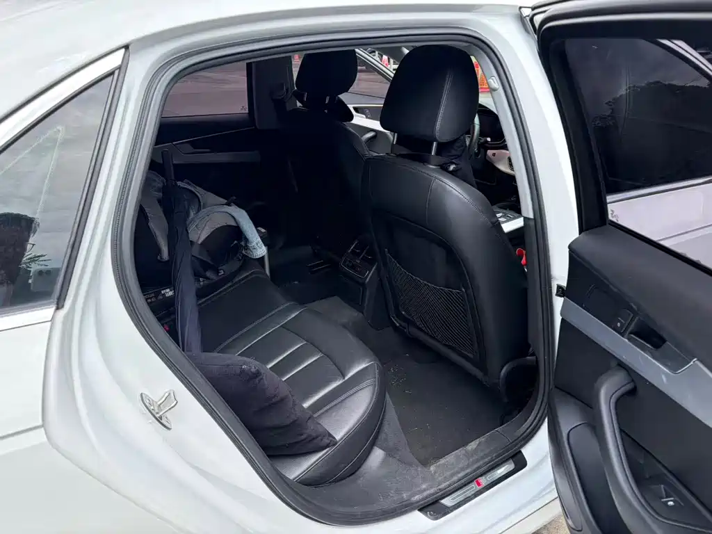 Audi A4L — миниатюра 7