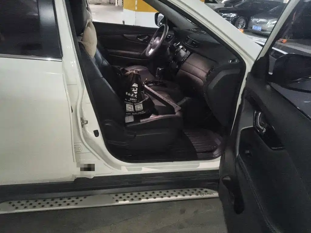 Nissan X-Trail — миниатюра 18