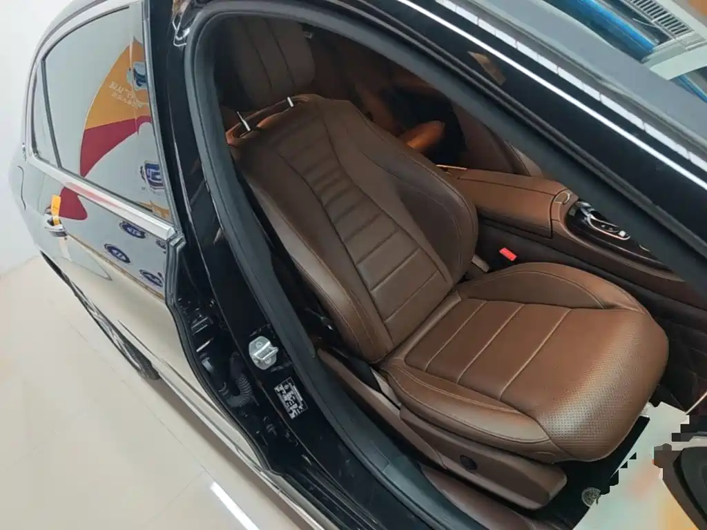 Mercedes-Benz E-Class — миниатюра 25