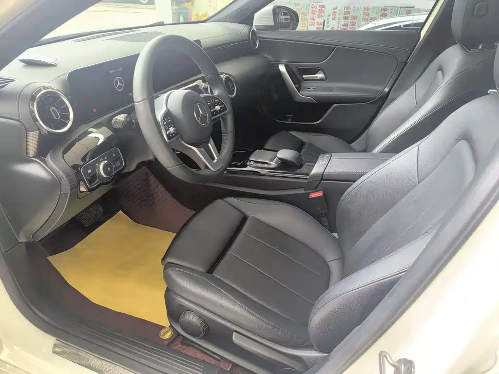 MERCEDES-BENZ A CLASS