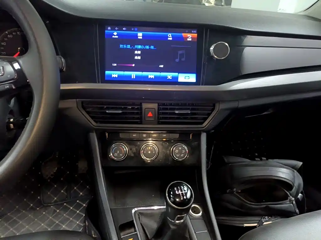 Volkswagen Bora — миниатюра 13