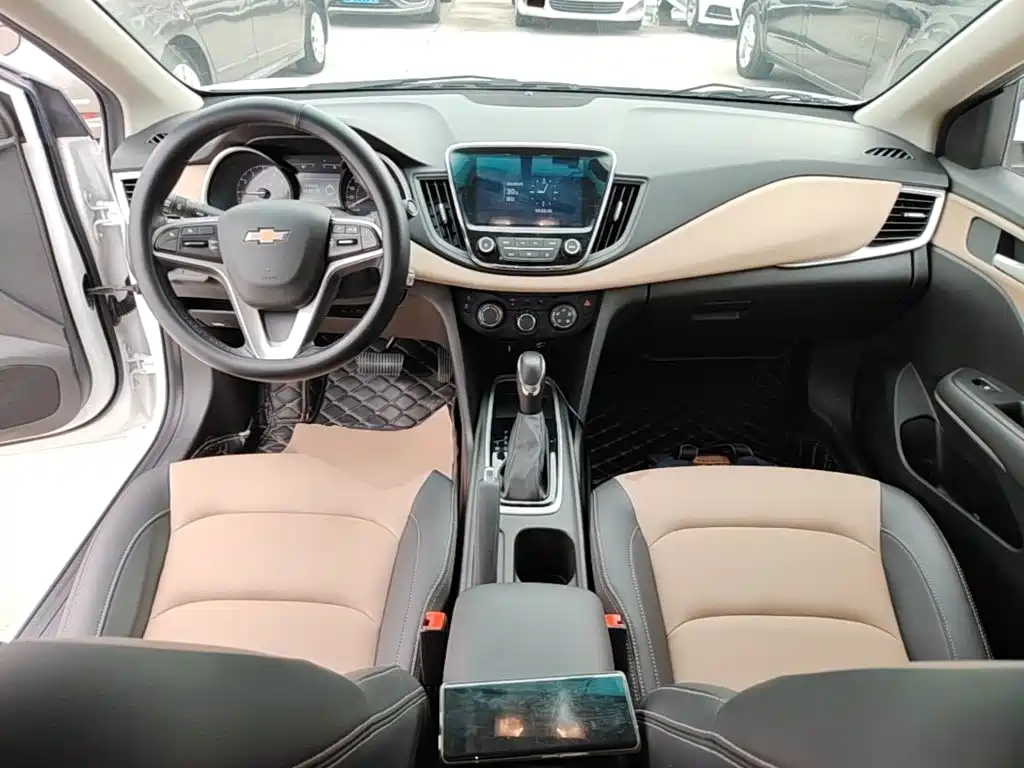 Chevrolet Monza — миниатюра 10