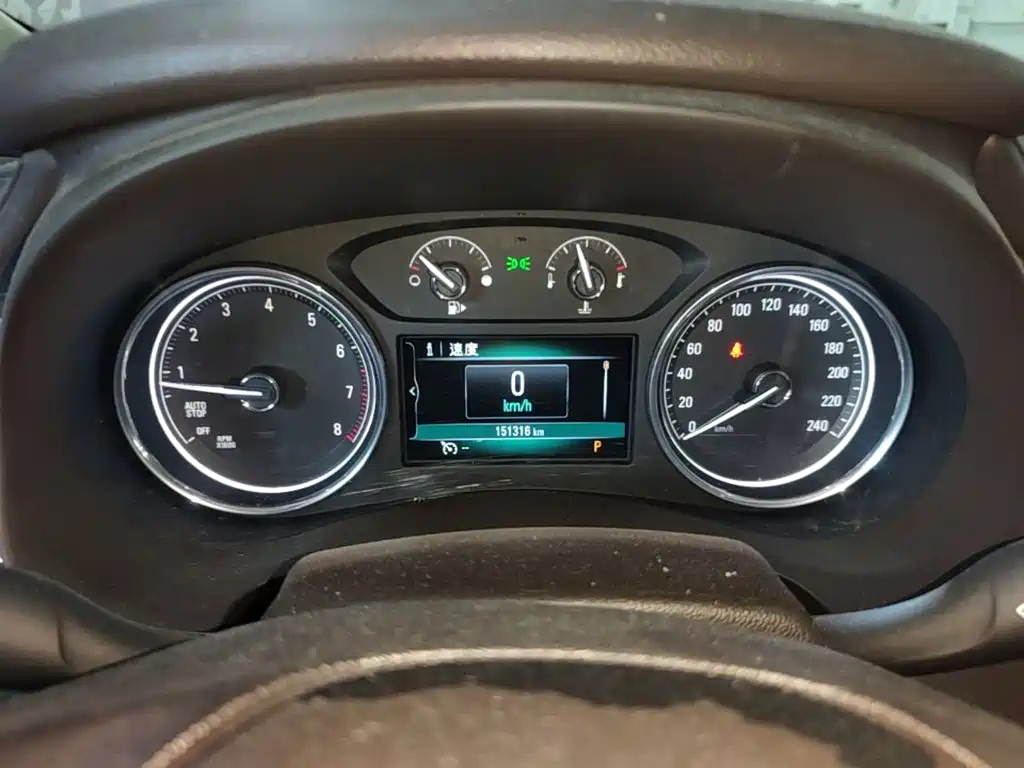 Buick LaCrosse — миниатюра 12