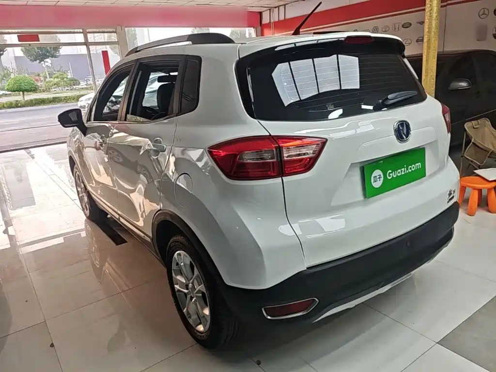 Changan CS15 — миниатюра 5