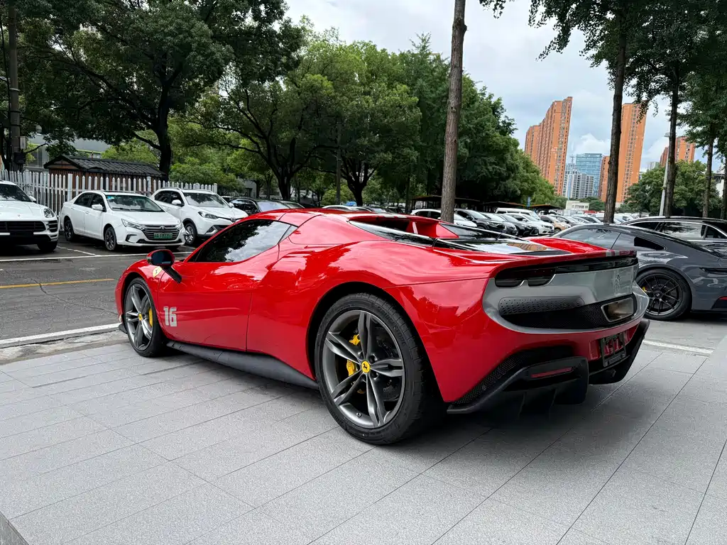 Ferrari 296 2022 3.0T V6 GTS