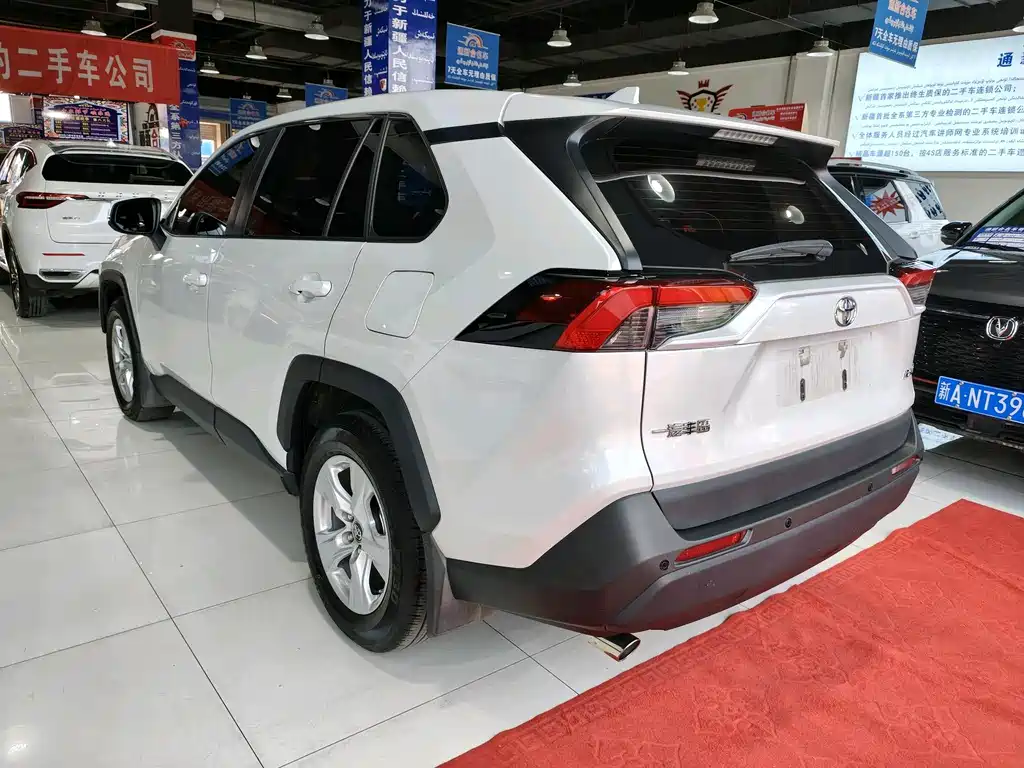 Toyota RAV4 2022 2.0L CVT