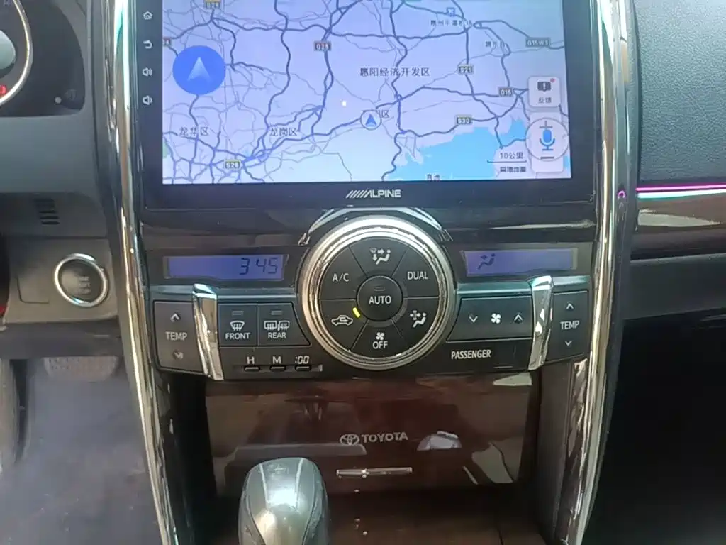 Toyota Reiz — миниатюра 13