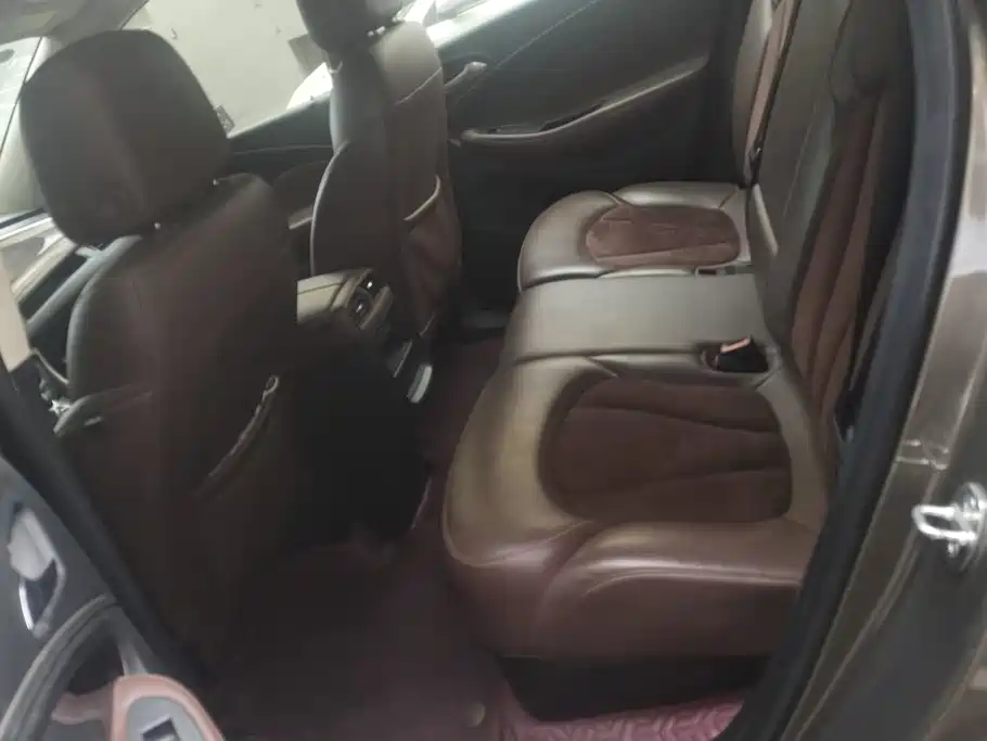 Buick Envision Plus — миниатюра 11
