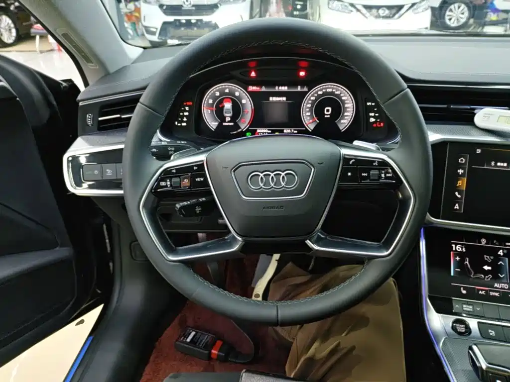 Audi A7L — миниатюра 11