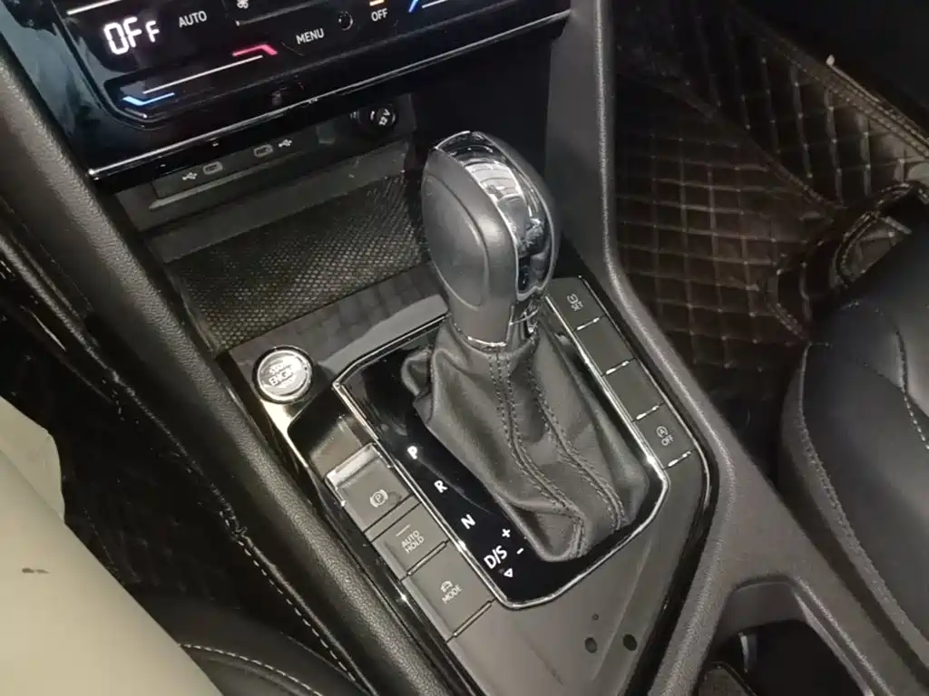 Volkswagen Tharu — миниатюра 14