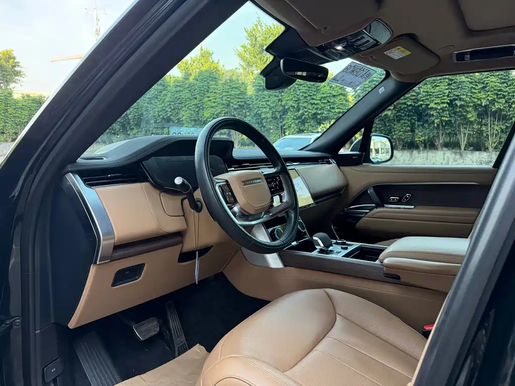 Land Rover Range Rover — миниатюра 3