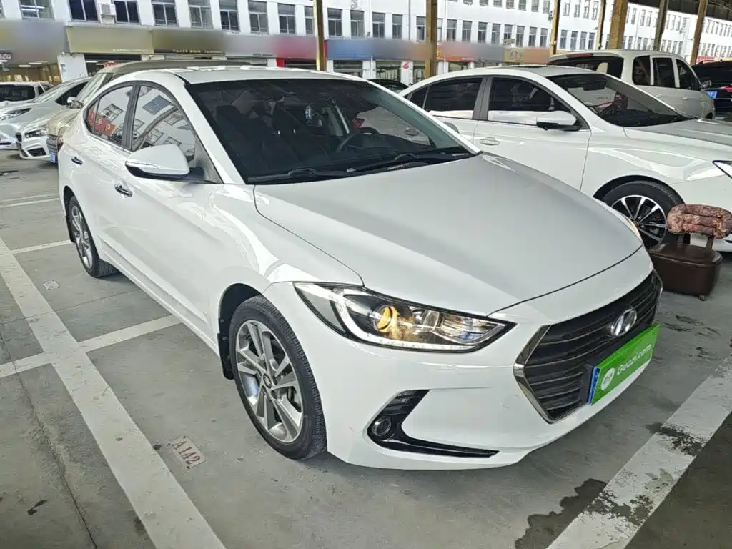 Hyundai Elantra — миниатюра 4